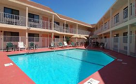Rodeway Inn Magic Mountain Area 2*
